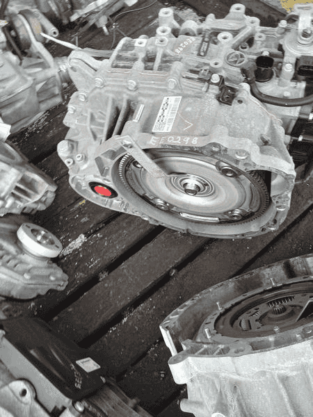 2012 Kia Optima 2.4l L4 Electric/gas, Used Transmission