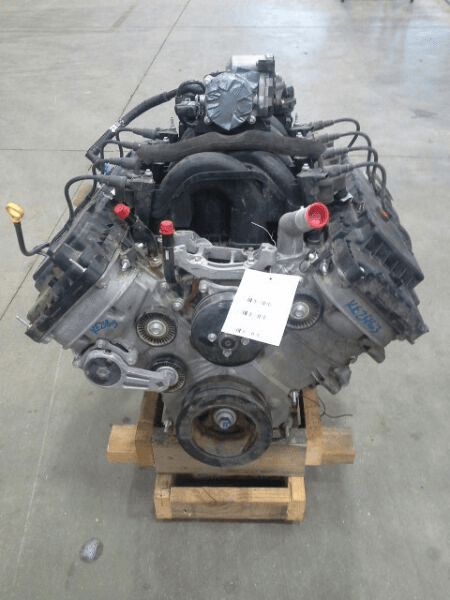 2021 Ford F-350 Super Duty 6.2l (vin 6, 8th Digit), Gasoline, Used Engine