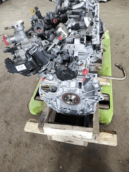 2015 Nissan Juke (1.6l, Mr16ddt), Vin A (4th Digit), At (cvt), Sl, Thru 02/28/15, Used Engine