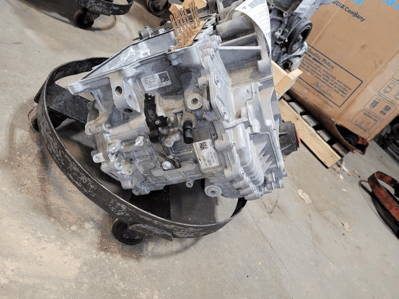 2022 Ford Escape (at), Hybrid, (2.5l), Fwd, Used Transmission