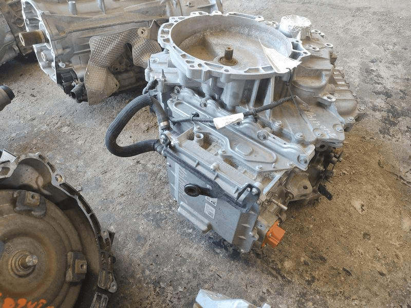 2020 Ford Escape (at), Hybrid, (2.5l), Awd, Used Transmission