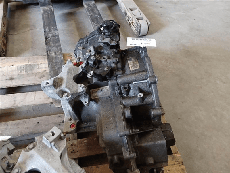 2014 Ford Escape At, 2.0l, 4x2, Thru 04/24/14, Used Transmission