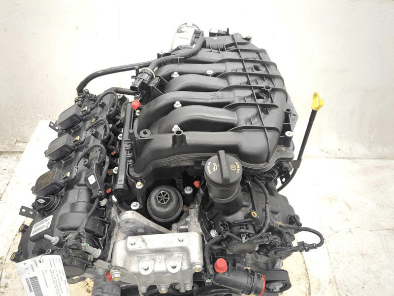 2021 Chrysler Pacifica Vin 7 (8th Digit, Hybrid), Gasoline, Used Engine