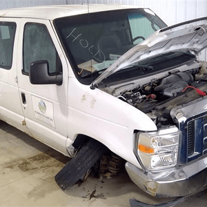 2011 Ford E-350 6.8l V10, Used Engine