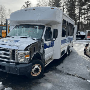 2010 Ford E-350 6.8l V10, Used Engine