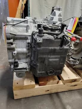 2019 Hyundai Santa Fe (at), Swb, 2.0l (turbo), Fwd, Used Transmission - 30812 Miles 2019 Hyundai Santa Fe (at), Swb, 2.0l (turbo), Fwd, Used Transmission - 30812 Miles